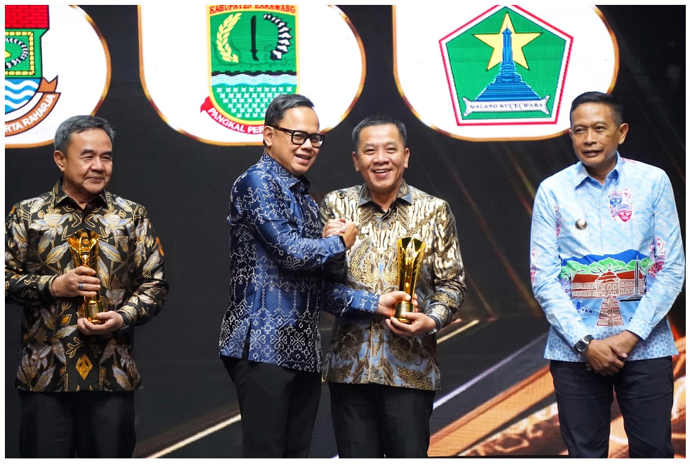 Selamat dan Sukses Bupati Karawang Raih Pemimpin Daerah Award 2026, untuk Pelayanan Publik di Bidang Pendidikan 2 222 Kominfo